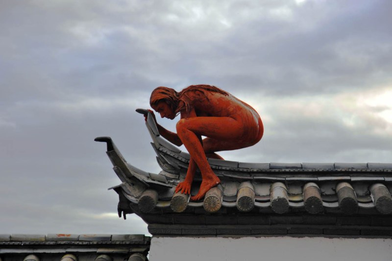 sarah-trouche-action-for-lijiang-2010