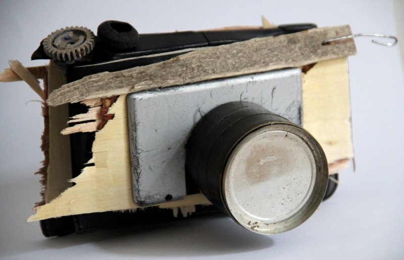 UNTITLED, LA COURNEUVE, 2012. Matériaux divers. (Courtesy / Galerie Eva Hober)