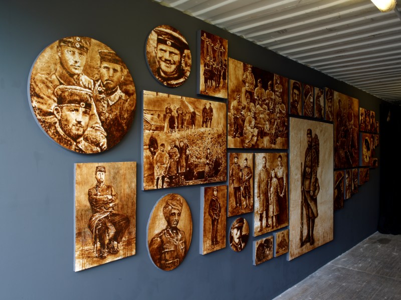 LIGNE DE FRONT, PHILIPPE MANIERE, En dec¦ºa¦Ç Au-dela¦Ç (DETAIL), PRODUCTION ARTOIS COMM_LAB-LABANQUE, PHOTO MARC DOMAGE, 2014